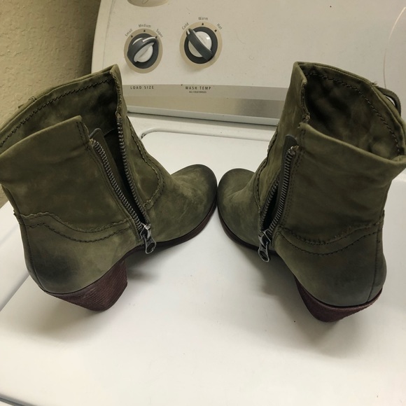 Green fringe boots - Picture 4 of 6